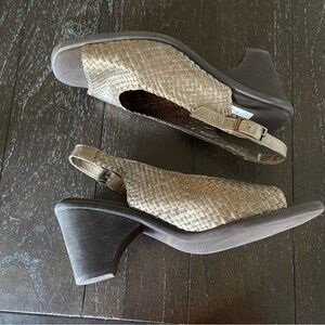 Andre‎ Assous Made in Spain Woven Basketweave Metallic Slingback Heels Pumps 8
